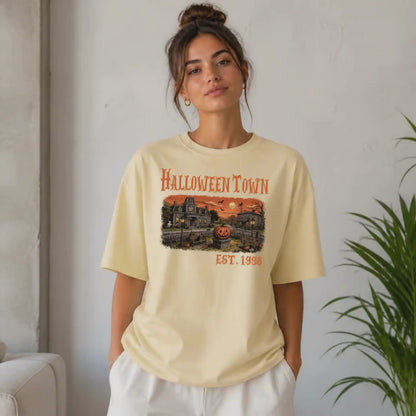 Halloweentown Est 1998 Halloween Shirt | Vintage Pumpkin, Retro Spooky Season & Fall Graphic Tee